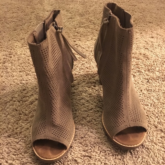 Toms open toe zip up heel - Picture 2 of 5